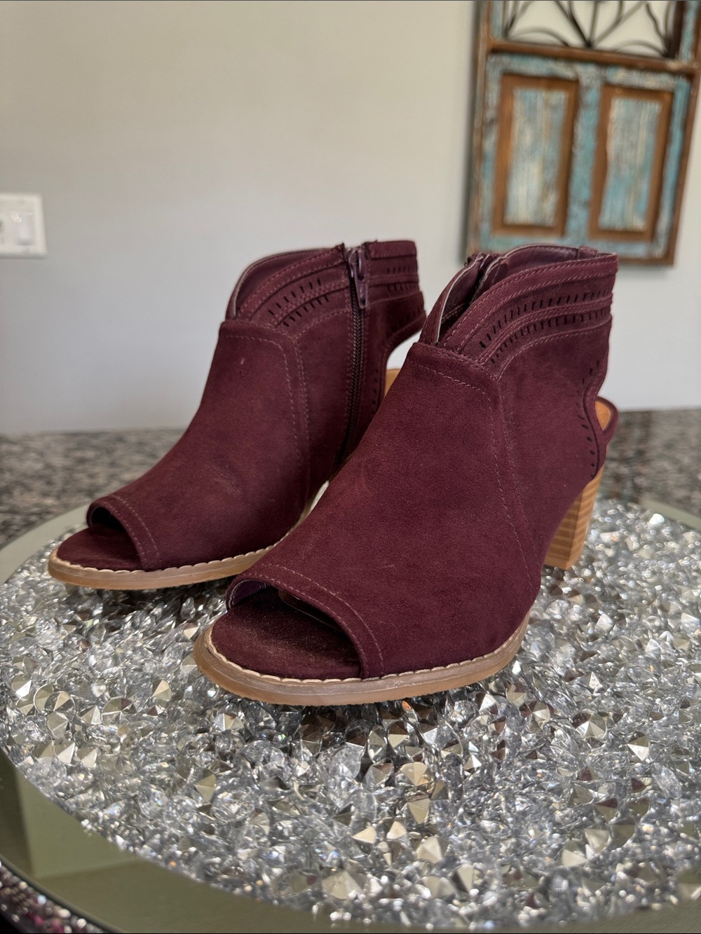 Sonoma Burgundy Open-Toe Block Heel Sandal EUC 6.5 - Picture 3 of 13